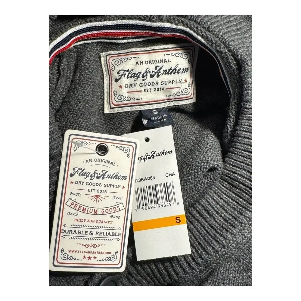 New Flag & Anthem Men's Gray Buttoned Neck Knitted Hoodie Sweater Size Small NWT